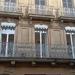  Appartement Confortable T2 à Saint Aubin